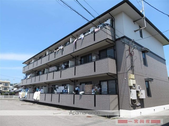 サンシャインハイツ A棟の外観写真