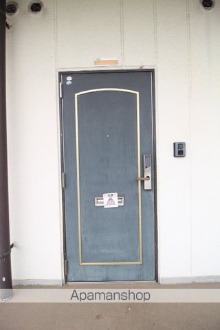 メゾンサンシャインの玄関写真