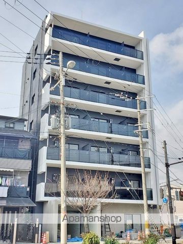 one o one内代の外観写真