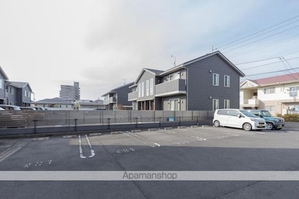 フロレスタシエロ[1K/31.01m2]の駐車場