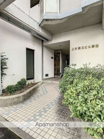 上杉第3ビル野田の玄関写真