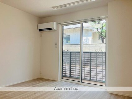 グランドメゾン城ケ丘[1K/30.03m2]のリビング・居間