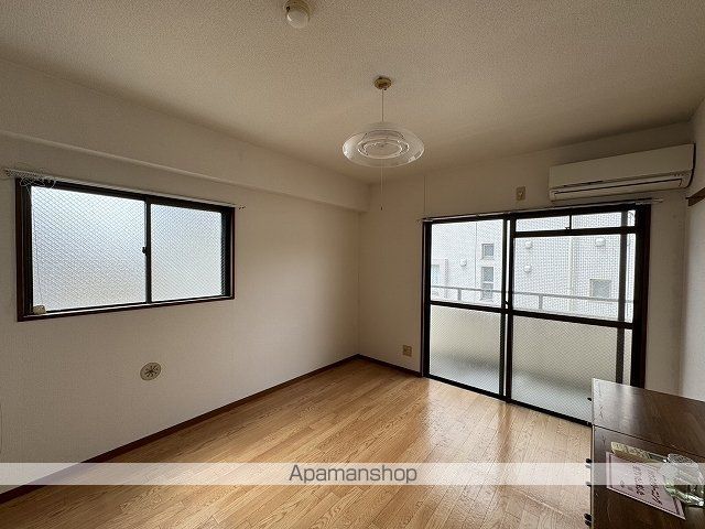 西本ビルの内装写真