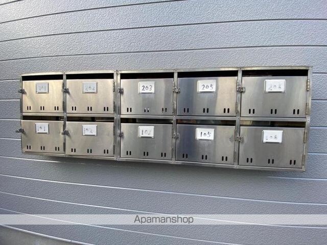 香川県高松市花園町１丁目[2K/29.81m2]の共用部3