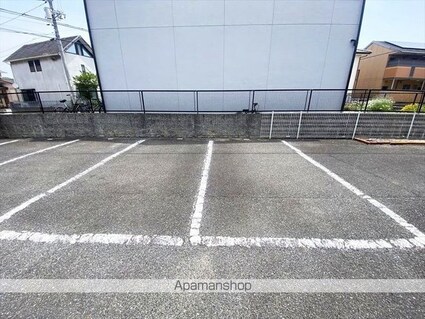 ノーブルハウス　Ａ棟[2DK/38.71m2]の駐車場1