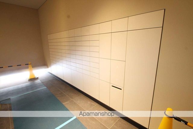 アーバネックス江坂広芝の玄関写真