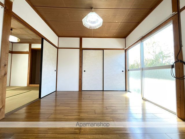 長峯貸家の内装写真