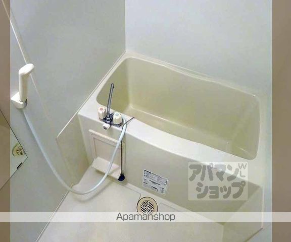 プレゼンス堀川の内装写真