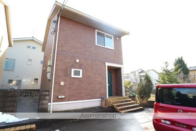 金沢市 2階建 築20年の外観写真