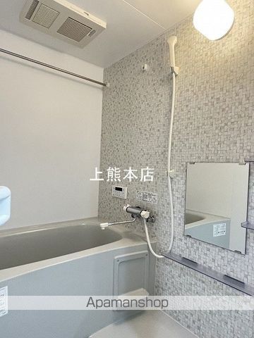 プレイス・アイの内装写真