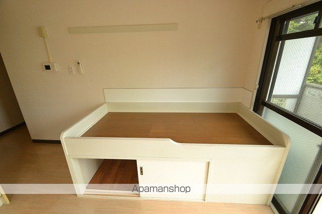 クリスタルレジデンス舟入の内装写真