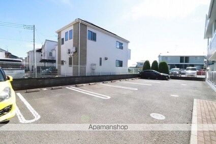 サンセール[1K/25.25m2]の駐車場