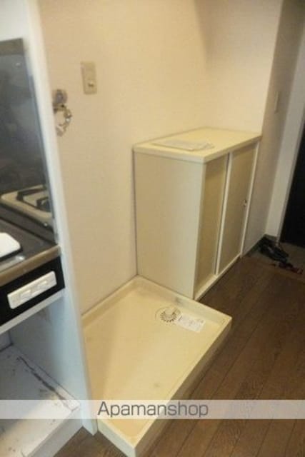 東京都三鷹市新川３丁目[1R/18.48m2]の玄関