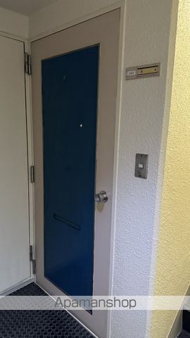 鶴田第一ビルの玄関写真