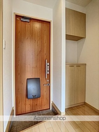 ヴァンデボヌール[1LDK/40.32m2]の玄関