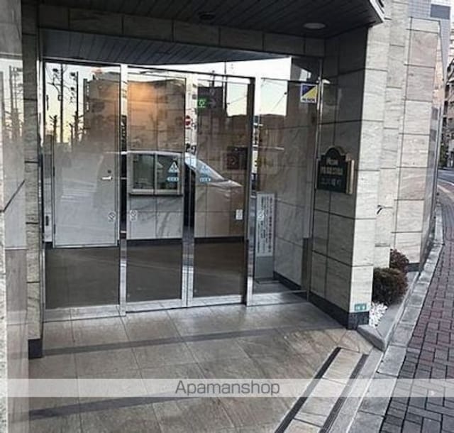 東京都立川市曙町２丁目[2LDK/54.07m2]のエントランス1