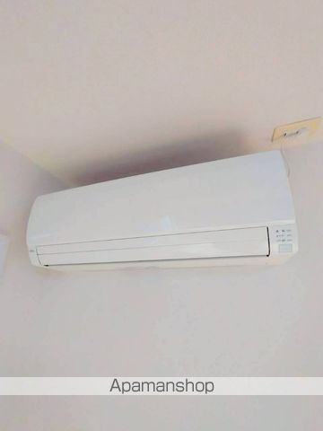 エミールシャランIIの内装写真