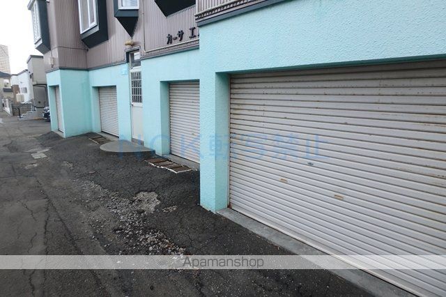 カーサエスパシオの玄関写真
