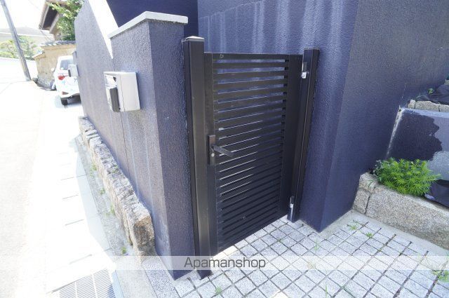メゾンドールIIの玄関写真