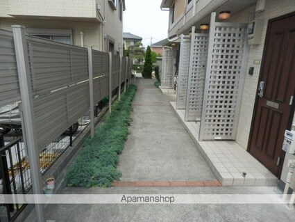 東京都昭島市緑町２丁目[1LDK/49.1m2]の共用部2