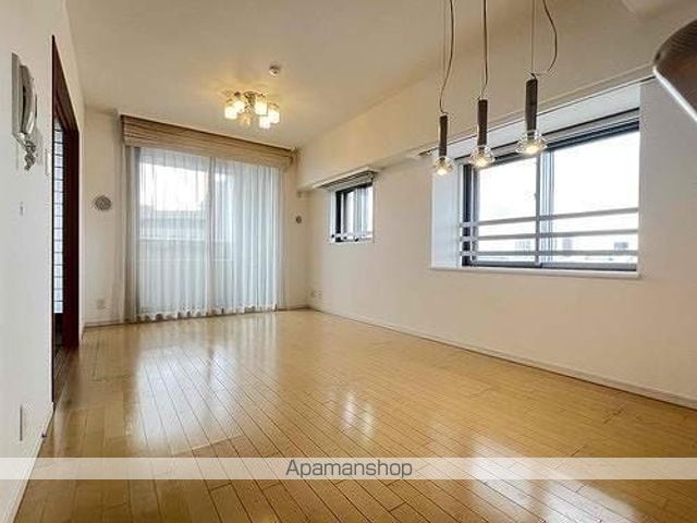 ライオンズマンションセントワーフ横濱の内装写真