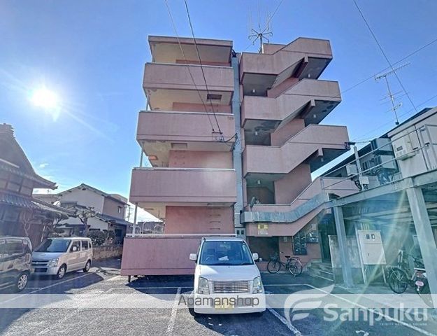 清香マンションの外観写真