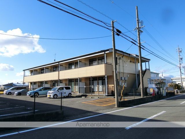 サープラス アイの外観写真
