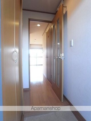 グレイスヴィラ[1R/27m2]の玄関