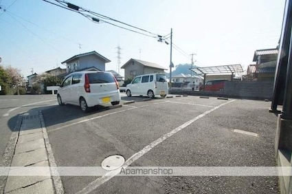 セジュール福井[1K/26.86m2]の駐車場1