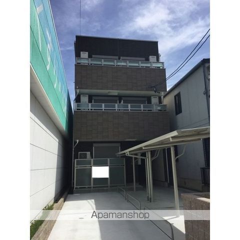 アビターレ新出来の玄関写真
