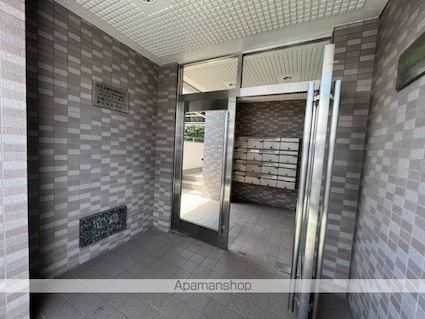 パインツリーコート[3DK/64.81m2]のエントランス3