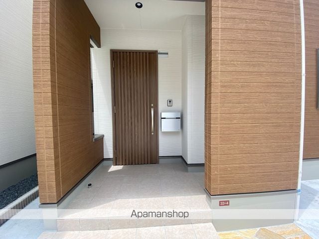 阪急電鉄京都線 高槻市駅 徒歩24分 2階建 築3年の玄関写真