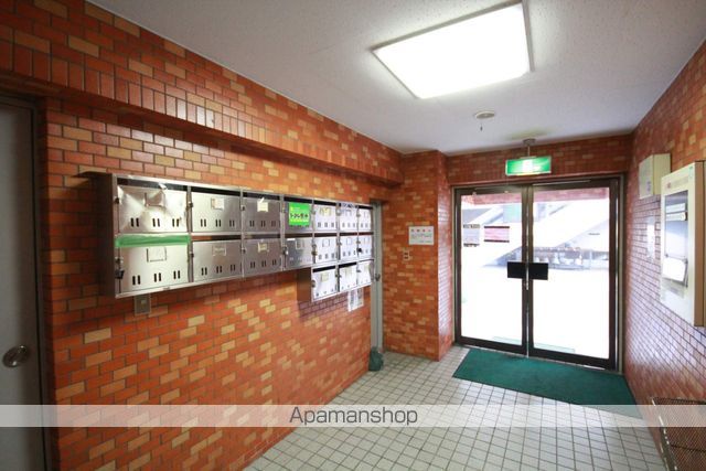 大手町山本ビルの玄関写真