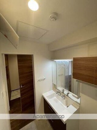 広島県広島市西区南観音５丁目[2LDK/62.63m2]の洗面所
