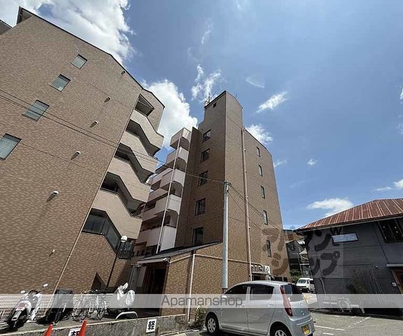 ライオンズマンション東山弐番館の外観写真