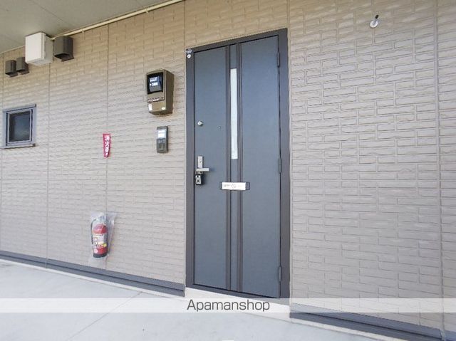 グリーンハイツ八坂の玄関写真