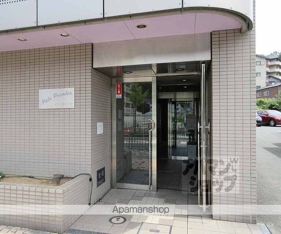 PAIRPREMIERの玄関写真