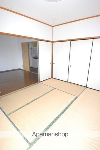 プライマリー三大の内装写真