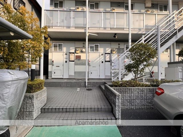 レオパレスJ&Sの玄関写真