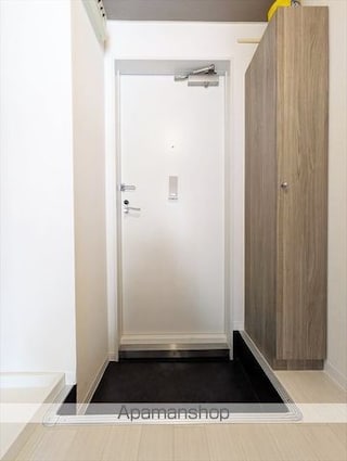 メゾン　ルポＡ[1K/22.86m2]の玄関