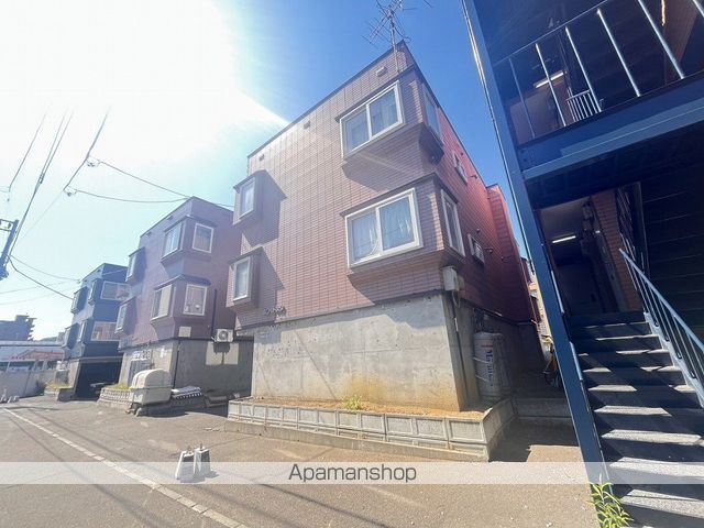 ホワイトスターの外観写真