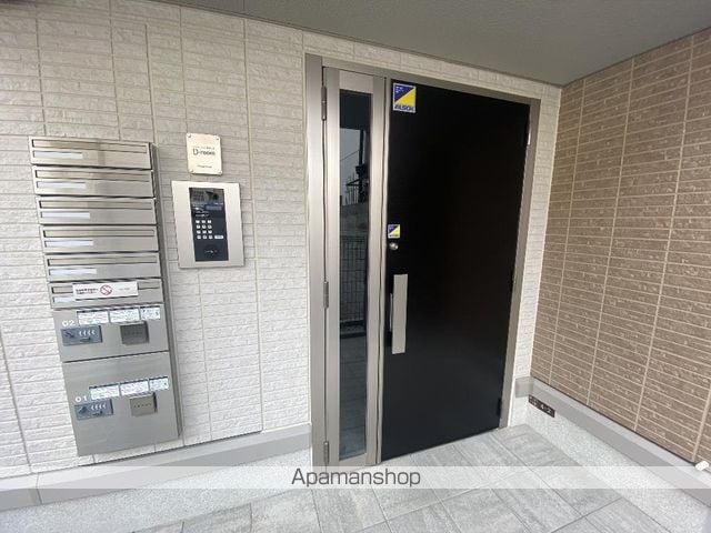 RAYMAISON住吉大社の玄関写真