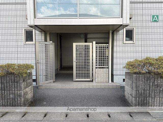 ダイヤメゾンA棟の玄関写真