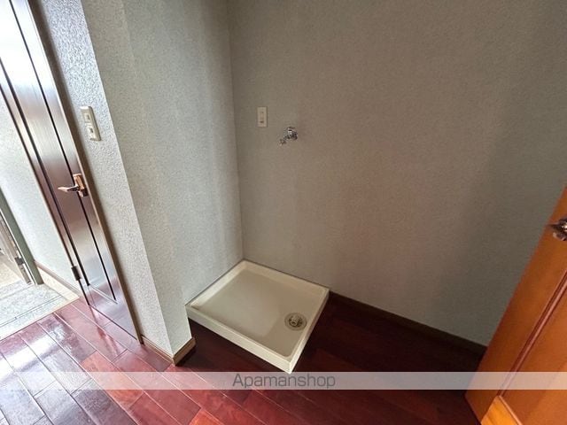 丸井ハイツ崎岡の内装写真