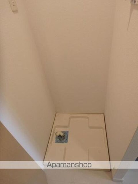 東京都新宿区弁天町[1K/20.79m2]の洗面所