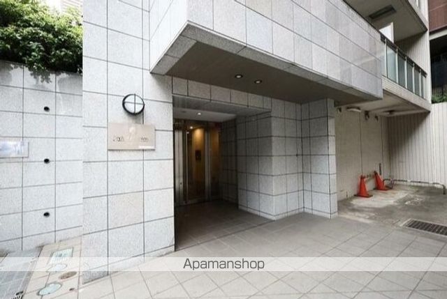 プライムアーバン浦和の玄関写真
