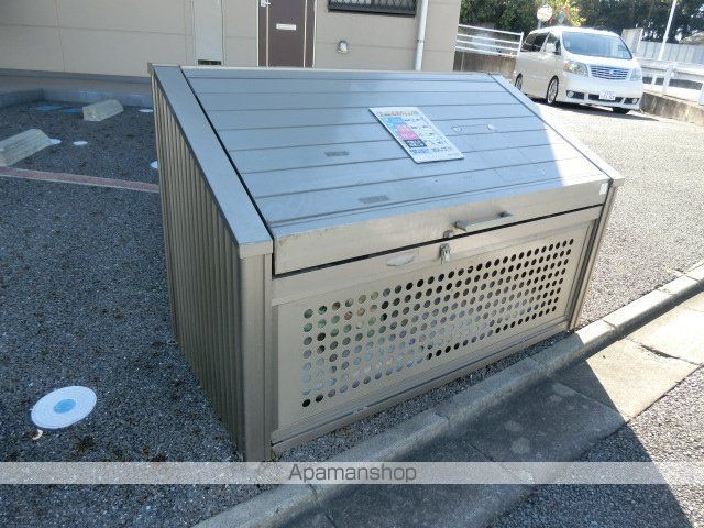 グリーンパークの玄関写真