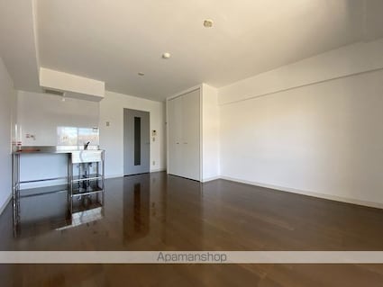 アパートメントＦＵＳＳＡＧＥ[1R/32.8m2]のリビング・居間