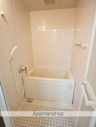 ヴァン・ヴェール久米[3DK/64.72m2]のバス