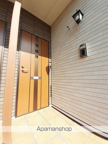 フェアリーVの玄関写真